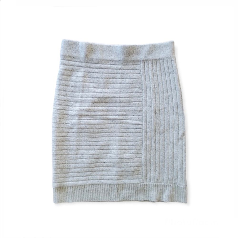 Club Monaco pencil skirt stretch Small wool silk Italian yarn